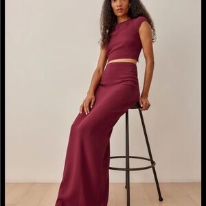 Elegant Burgundy Maxi Skirt